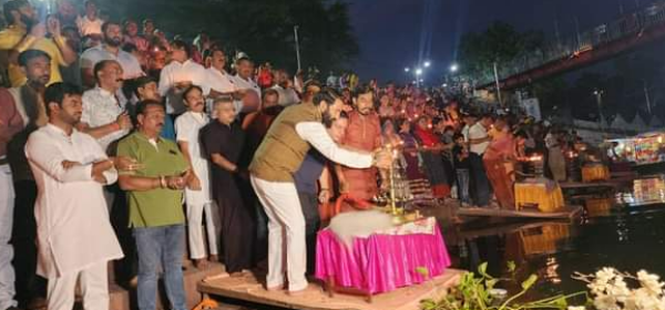 खारुन गंगा महाआरती एवं हटकेश्वर महादेव का पूजन