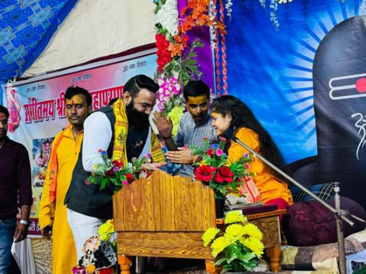 बीरगांव में आयोजित संगीतमय शिव_महापुराण कथा